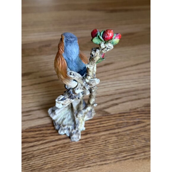 Hand Painted Bird Figurine With Berries By Staffordshire England Bird Lovers - Picture 8 of 9